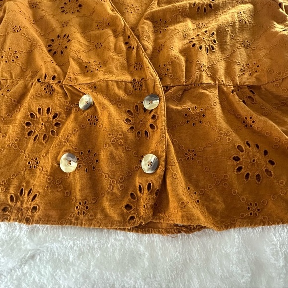 Zara Brown/Rust Eyelet Short Sleeve Wrap Double Button Blouse. size S - Picture 2 of 9